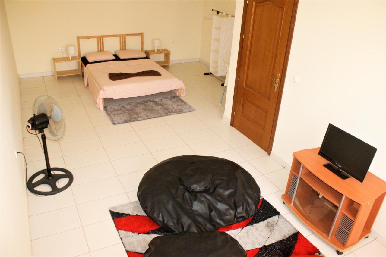 Hostel Casa Branca Vila Nova Exteriör bild